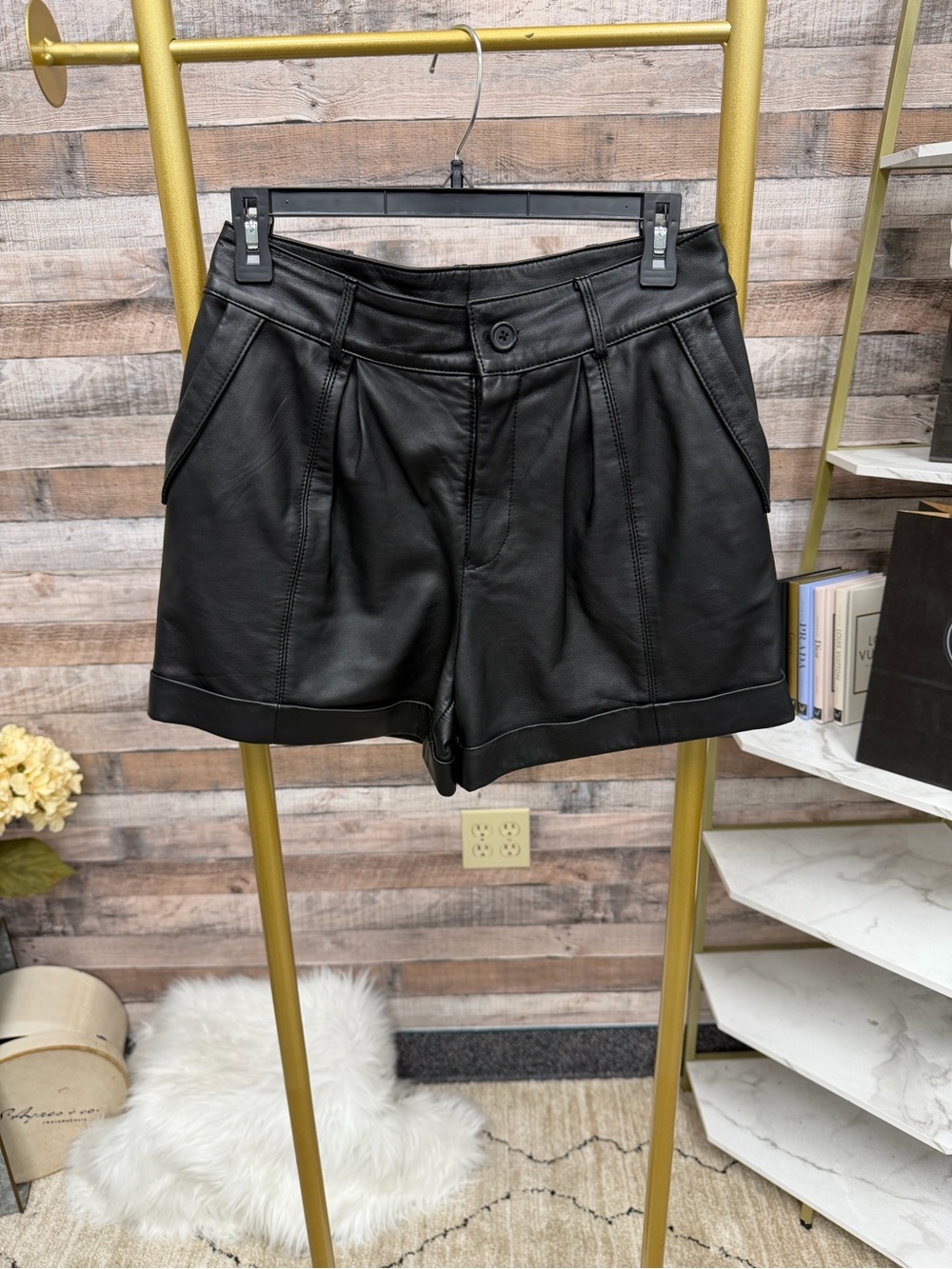 Club Monaco Black Faux Leather Pleated Shorts 0